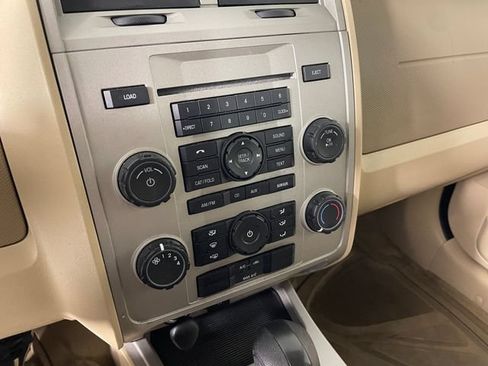 Used 2009 Ford Escape XLT FWD image 8