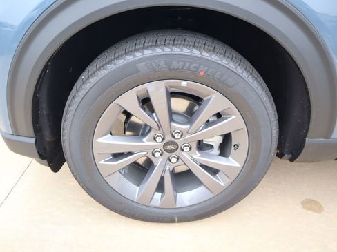 New 2026 Ford Explorer Active w/ Active Comfort Package AWD/4WD image 21