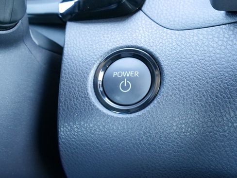 Used 2025 Toyota Camry LE image 27