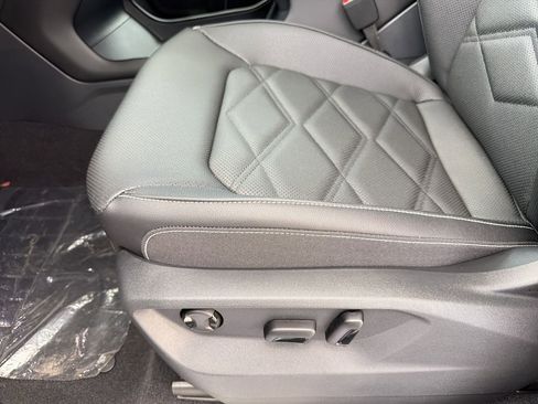 New 2026 Volkswagen Atlas SE image 14