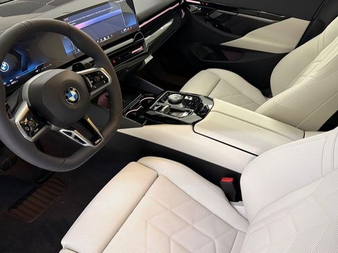 New 2026 BMW 530i w/ M Sport Package RWD image 4