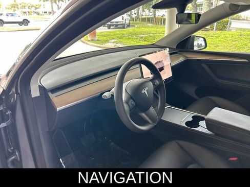 Used 2023 Tesla Model Y Long Range AWD/4WD image 7