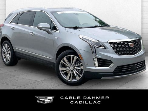 Certified 2025 Cadillac XT5 Premium Luxury w/ Technology Package AWD/4WD image 1