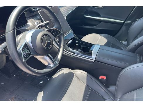 Used 2023 Mercedes-Benz C 300 Sedan image 10