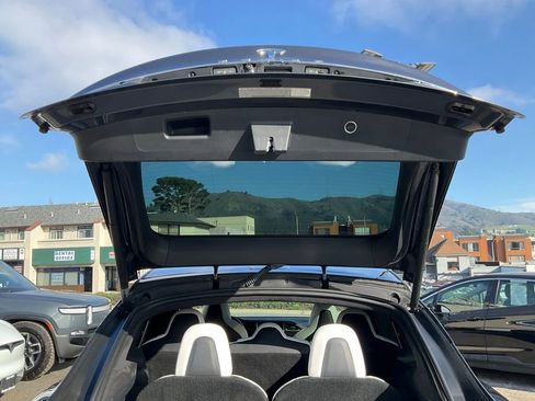 Used 2019 Tesla Model X Performance image 9