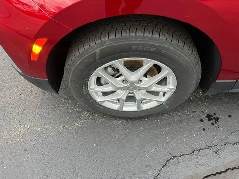 Certified 2023 Chevrolet Equinox LT image 13