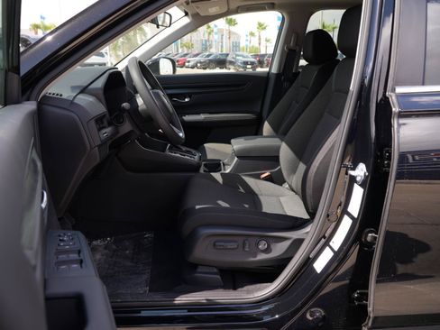 Used 2026 Honda CR-V EX image 7
