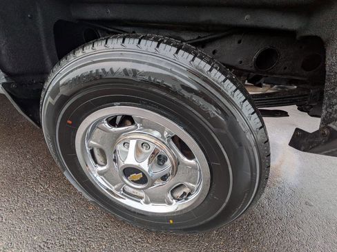 Used 2018 Chevrolet Silverado 2500 W/T w/ WT Convenience Package image 10