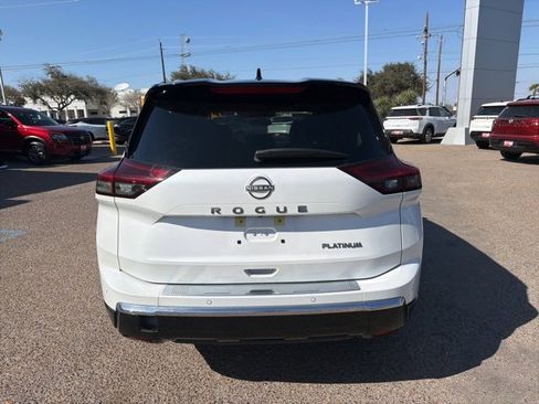 Certified 2024 Nissan Rogue Platinum w/ Platinum Premium Package image 4