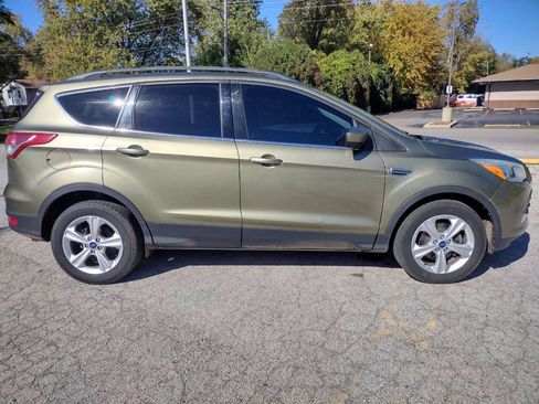 Used 2014 Ford Escape SE w/ Equipment Group 201A image 3