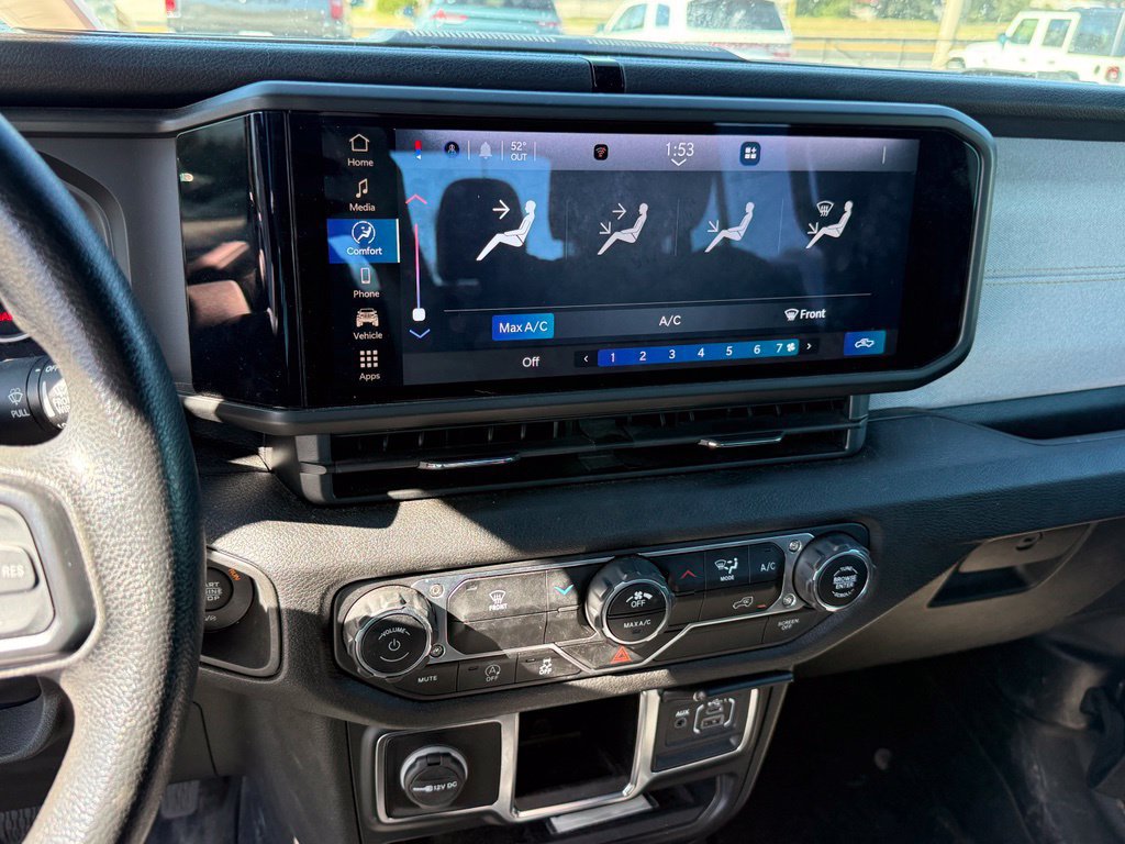 Used 2024 Jeep Gladiator Sport AWD/4WD image 20