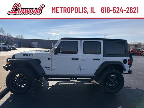 Used 2020 Jeep Wrangler Unlimited Sport image 3