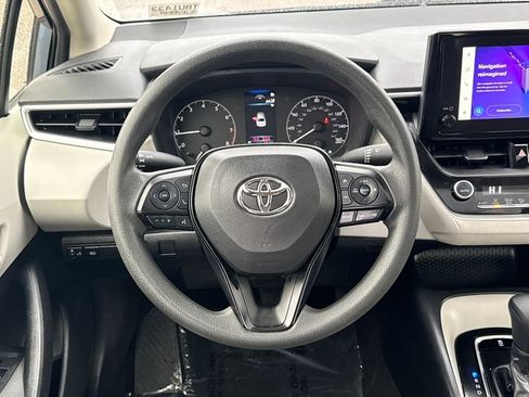 Used 2023 Toyota Corolla LE image 12