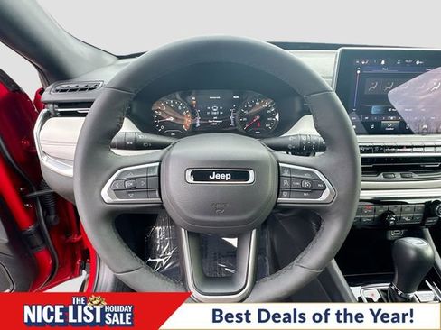 Used 2024 Jeep Compass Limited image 12