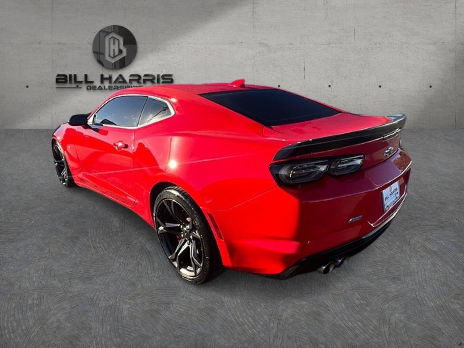 Used 2019 Chevrolet Camaro SS RWD image 9