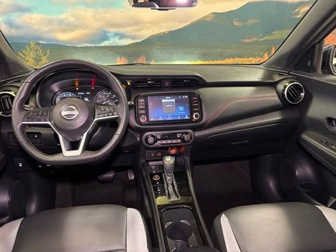 Used 2022 Nissan Kicks SR w/ Premium Package FWD image 40