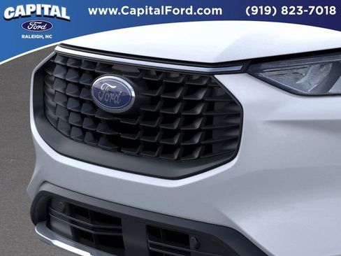 New 2026 Ford Escape Active FWD image 17