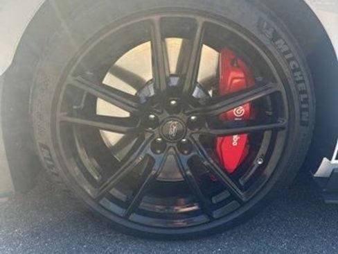 Used 2020 Ford Mustang Shelby GT500 w/ Technology Package image 13