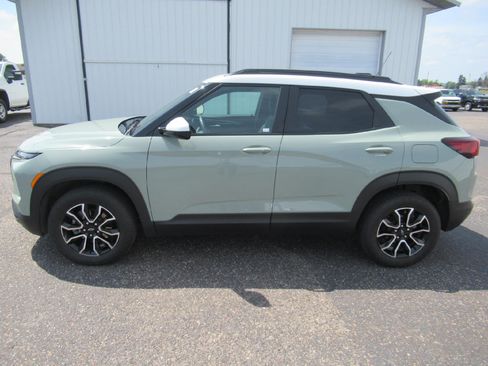 Certified 2024 Chevrolet TrailBlazer ACTIV w/ Convenience Package AWD/4WD image 8