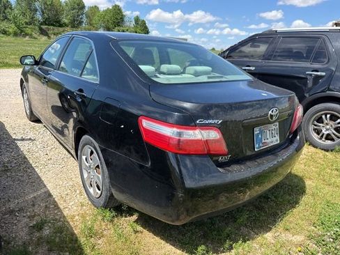 Used 2008 Toyota Camry LE image 3
