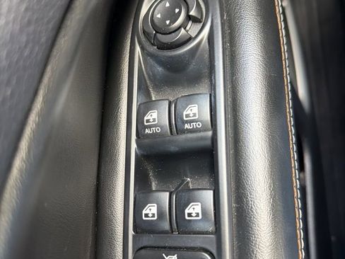 Used 2017 Jeep Compass Latitude w/ Popular Equipment Group AWD/4WD image 6