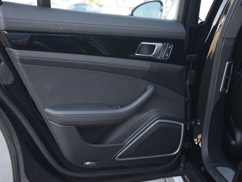 Certified 2023 Porsche Panamera image 30