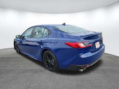 Certified 2025 Toyota Camry SE w/ Convenience Package image 7