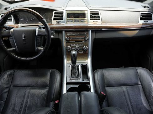 Used 2011 Lincoln MKS FWD image 7
