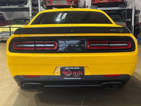 Used 2017 Dodge Challenger SRT Hellcat RWD image 59