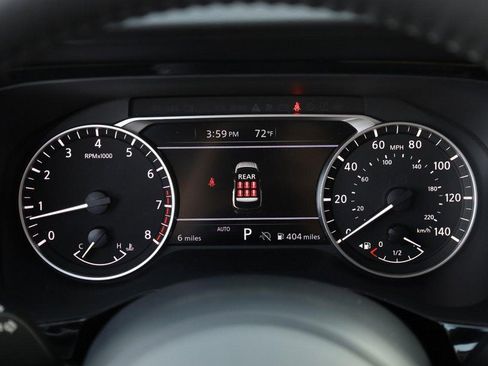 New 2025 Nissan Pathfinder SV image 12