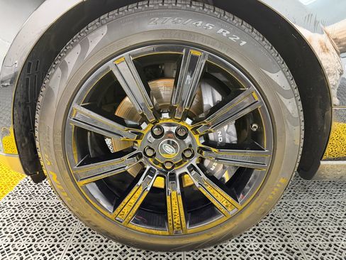 Used 2020 Land Rover Range Rover HSE image 54