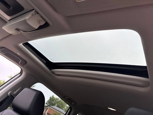 Used 2025 Honda CR-V EX-L image 5