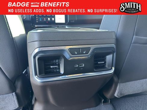 Used 2025 GMC Sierra 1500 Denali w/ Technology Package AWD/4WD image 18