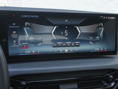 Certified 2025 BMW M440i RWD image 22