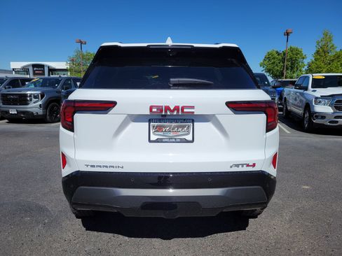 New 2026 GMC Terrain AT4 w/ Technology Package II AWD/4WD image 10