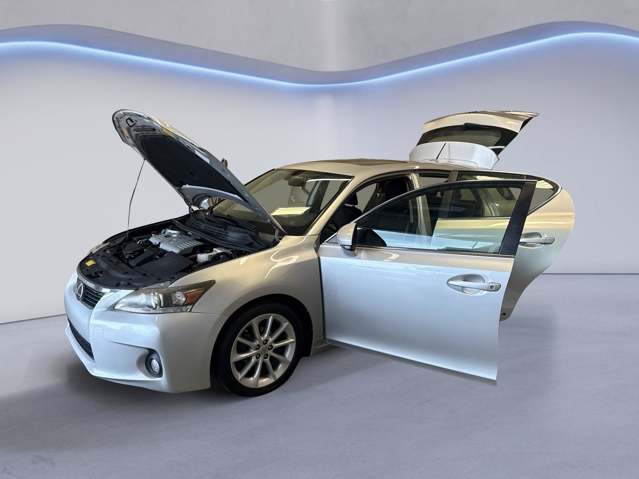 Used 2011 Lexus CT 200h Premium FWD image 11