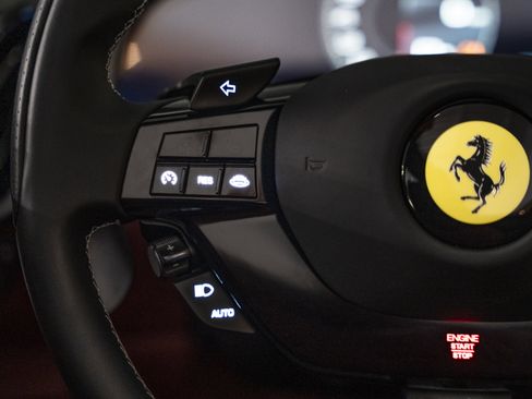 Used 2026 Ferrari Roma Spider RWD image 36