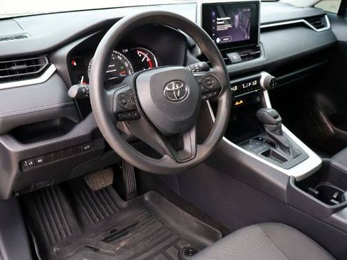 Used 2025 Toyota RAV4 XLE w/ Convenience Package FWD image 18