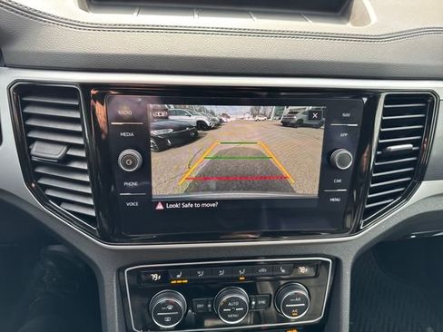 Certified 2022 Volkswagen Atlas Cross Sport SEL image 28