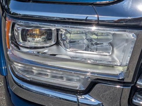 Used 2022 RAM 3500 Limited image 11