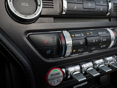 Used 2017 Ford Mustang GT Premium w/ Equipment Group 401A image 31