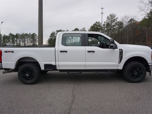Used 2024 Ford F250 XL w/ XL Chrome Package image 22