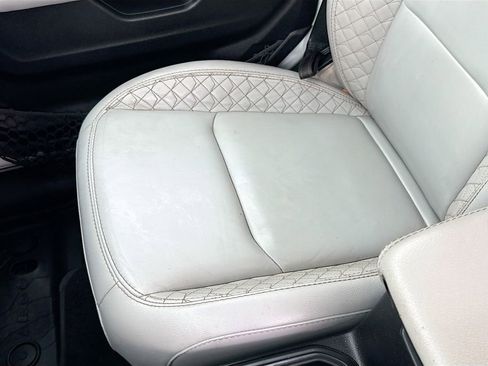 Used 2021 Jeep Wrangler Unlimited Sahara image 21