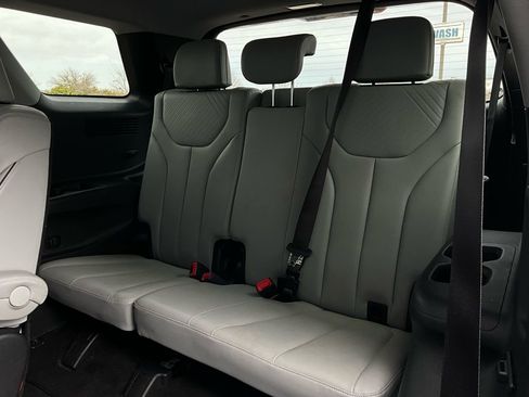 Used 2025 Hyundai Palisade SEL image 13