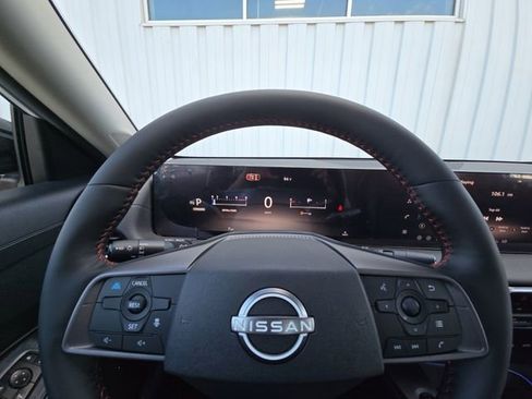New 2026 Nissan Sentra SR FWD image 25