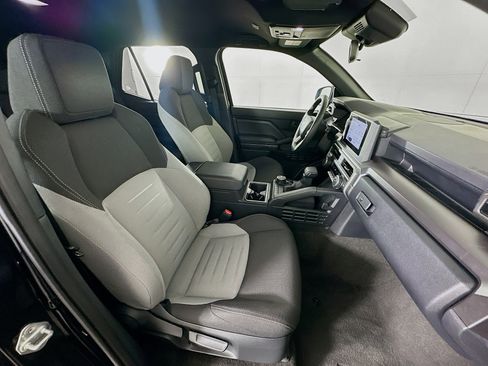 Used 2025 Toyota 4Runner TRD Off-Road image 28