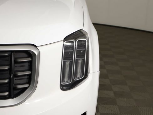 Used 2024 Kia Telluride SX AWD/4WD image 17