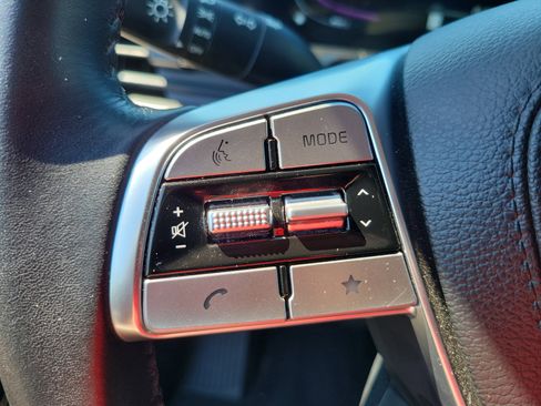 Used 2023 Kia Telluride LX FWD image 22