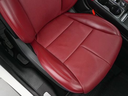 Used 2024 Lincoln Corsair Grand Touring w/ Rear Removable Package Tray AWD/4WD image 27