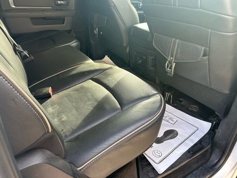 Used 2017 RAM 1500 Outdoorsman image 11